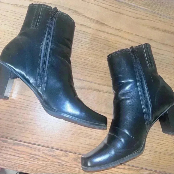 Jasmin womens black ankle boots with heels sz 6w - Picture 3 of 4